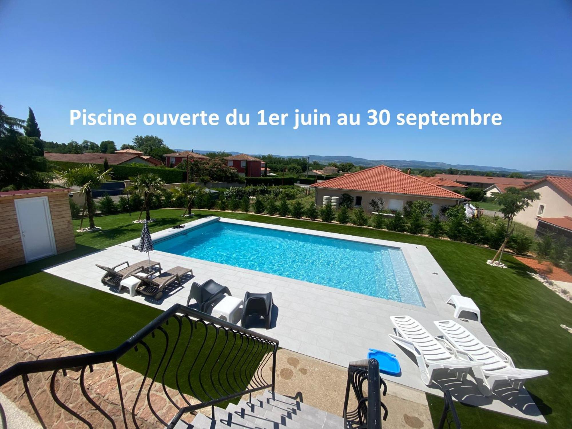 Studio Chez L'Habitant Avec Piscine Commune Grieges المظهر الخارجي الصورة